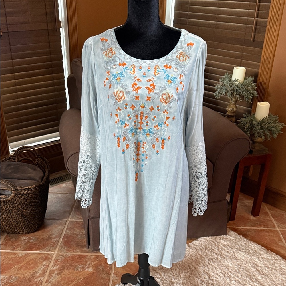 Andree Embroidered Dress with Lace Sleeves